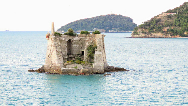 Scola tower