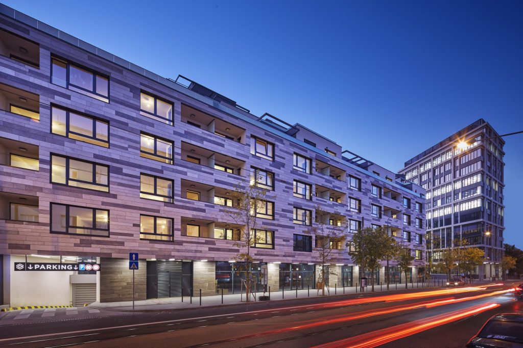 BLUMENTAL REZIDENCIA & BLUMENTAL OFFICES
