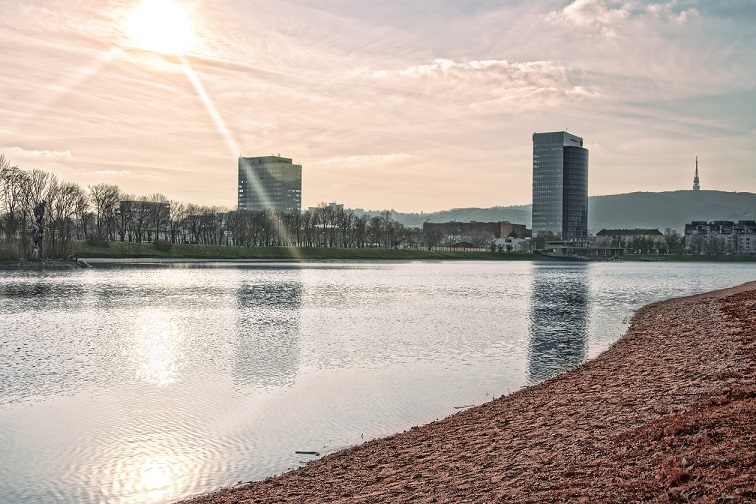 Bratislava nábrežie Dunaja