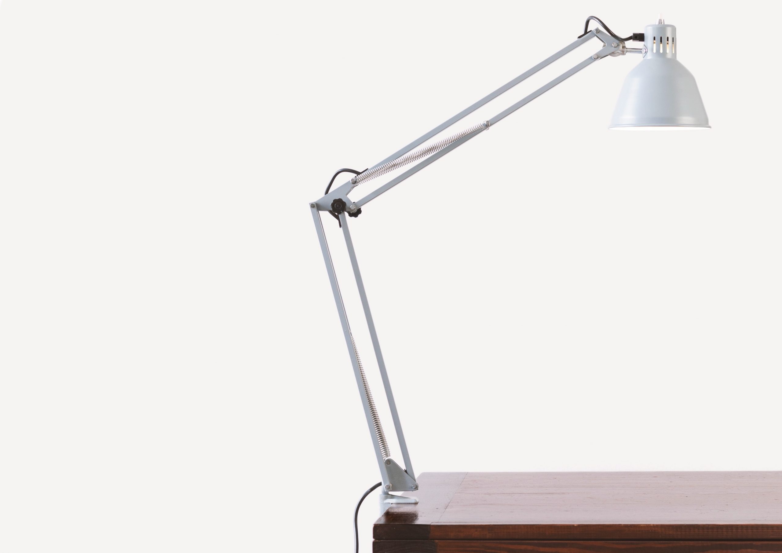 Lampa na stôl