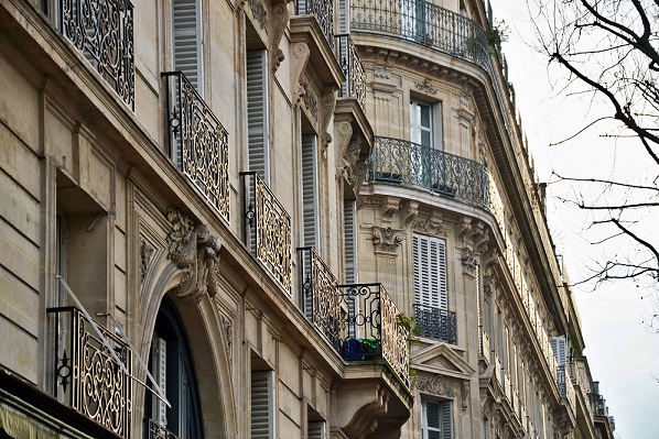 Paríž starobylá budova