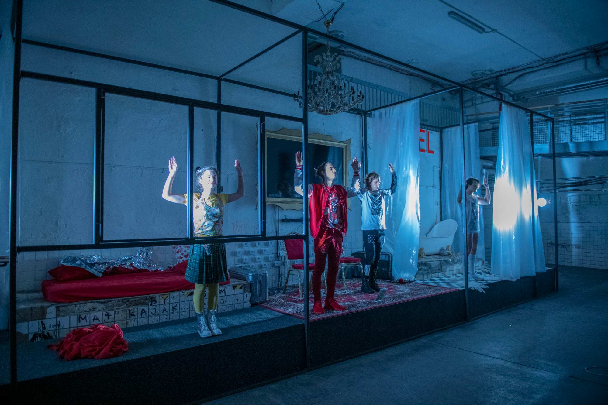 ELEKTRICKÝ ANJEL - SCÉNOGRAFIA A PRIESTOROVÉ RIEŠENE