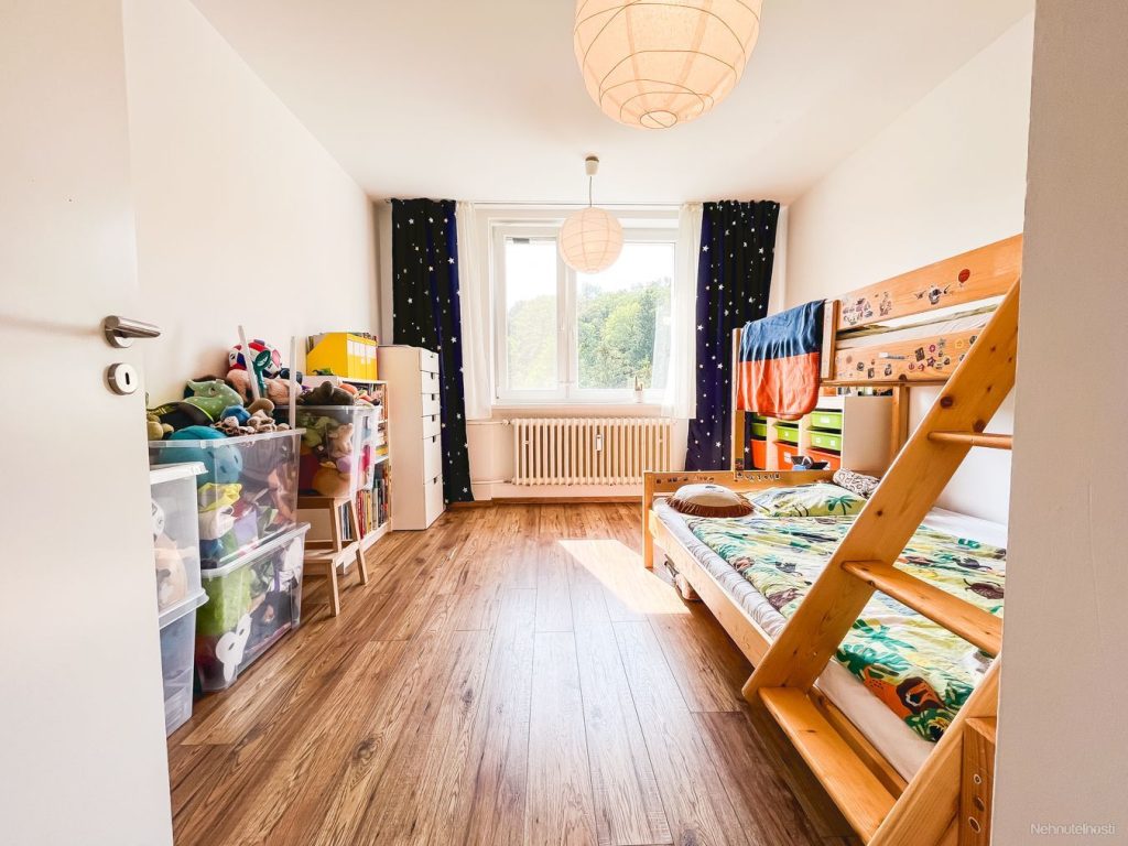 Slnečný 4 izbový byt - Podháj, Banská Bystrica