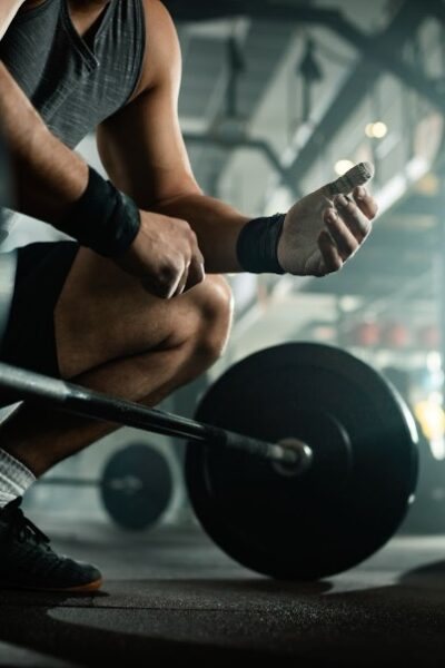 proteín regenerácia fitnes muž